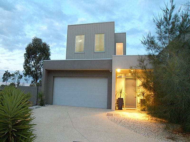 22 Linlithgow Terrace, Waterways VIC 3195