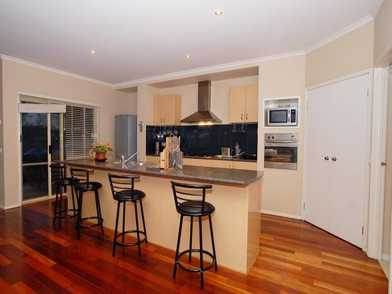 4 Reckless Lane, Mordialloc VIC 3195