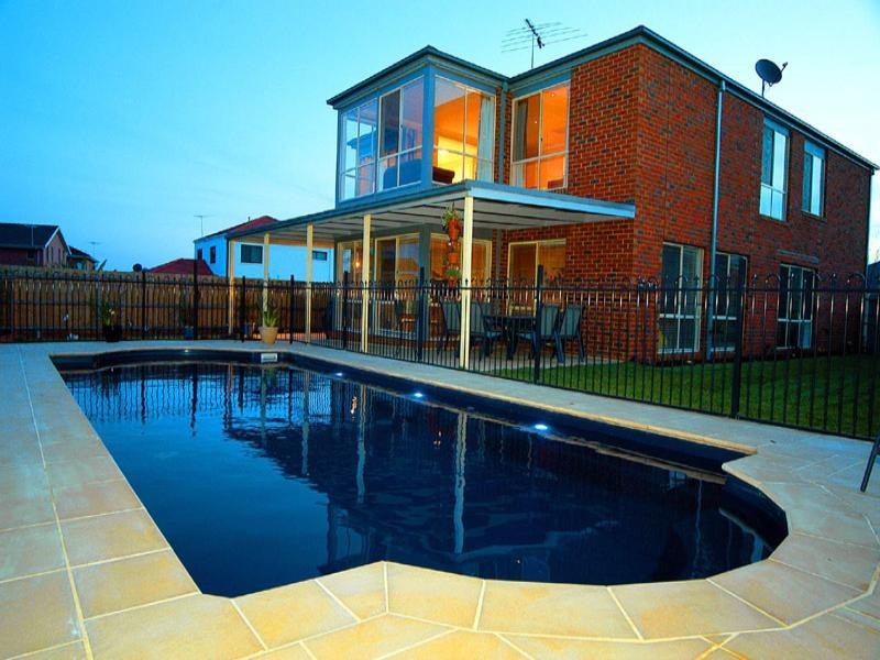 4 Reckless Lane, Mordialloc VIC 3195