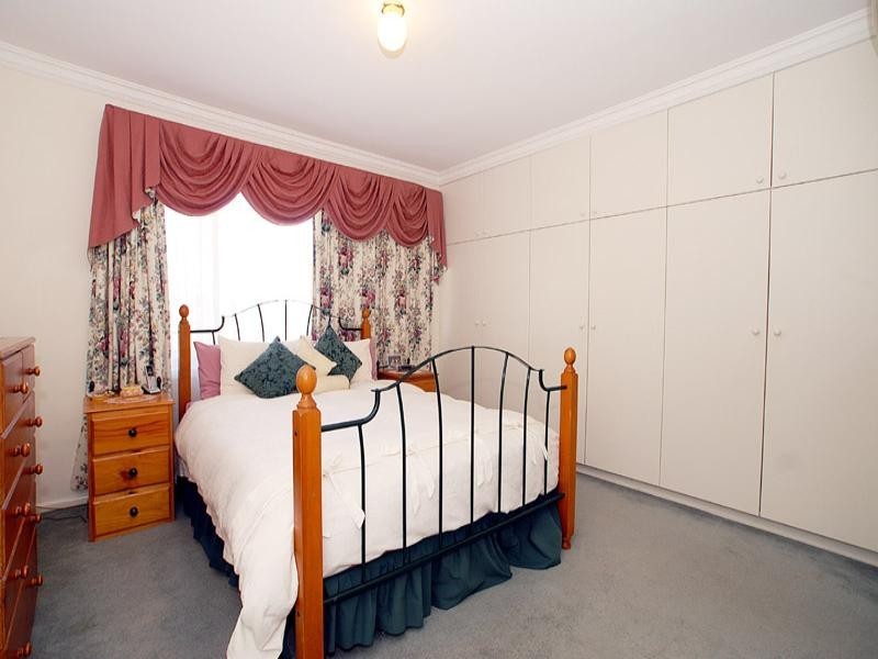 10a Ashmore Avenue, Mordialloc VIC 3195