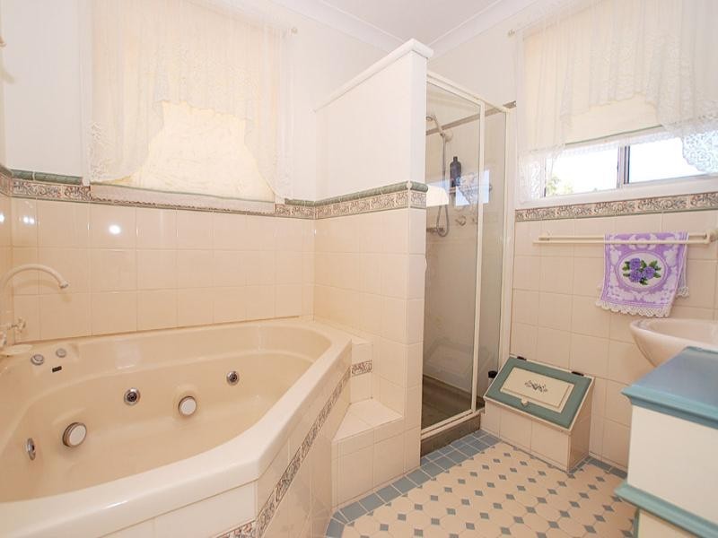 10a Ashmore Avenue, Mordialloc VIC 3195