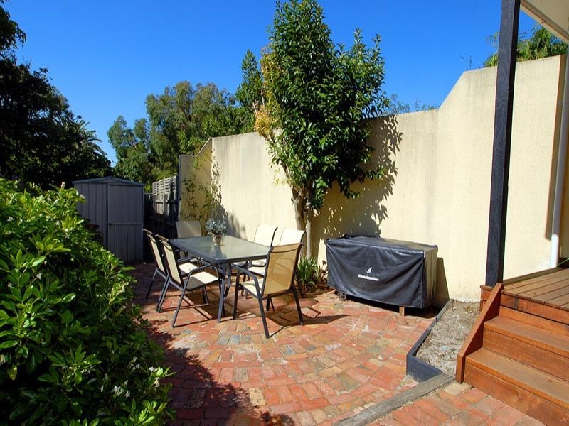 10a Ashmore Avenue, Mordialloc VIC 3195