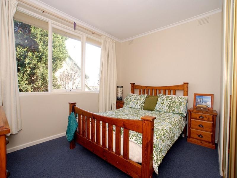 9/2 Thomson Rise, Parkdale VIC 3195