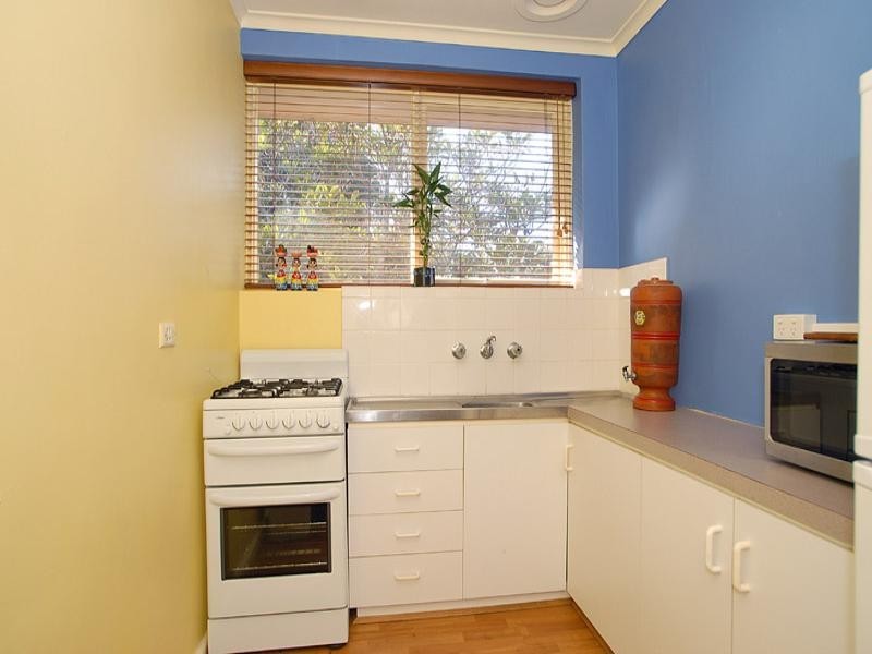 9/2 Thomson Rise, Parkdale VIC 3195