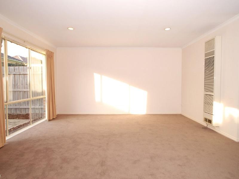 18 Edith Street, Mordialloc VIC 3195