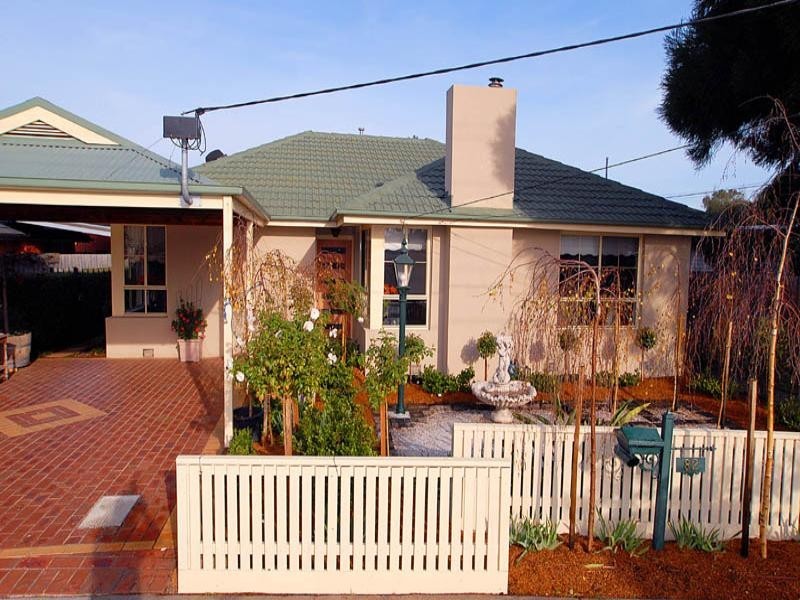 82 Ella Grove, Chelsea VIC 3196