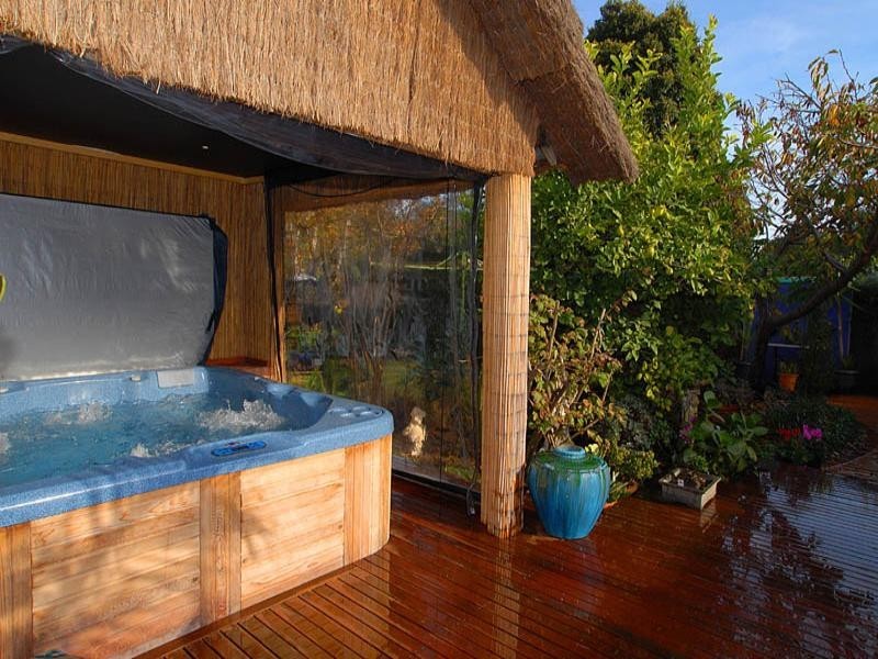 82 Ella Grove, Chelsea VIC 3196