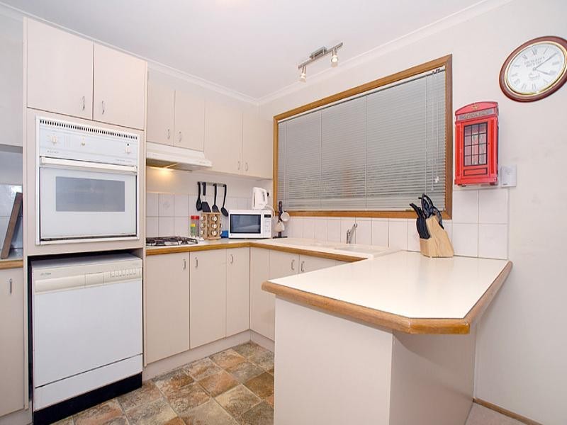 10 Longbeach Close, Aspendale VIC 3195