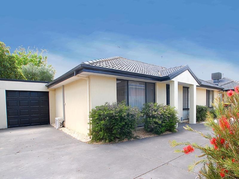 2/16 True Avenue, Carrum VIC 3197