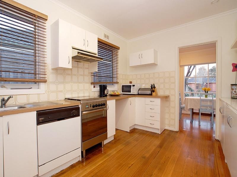 39 Randall Avenue, Edithvale VIC 3196