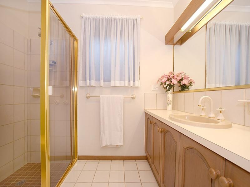 11 Trawella Street, Aspendale Gardens VIC 3195