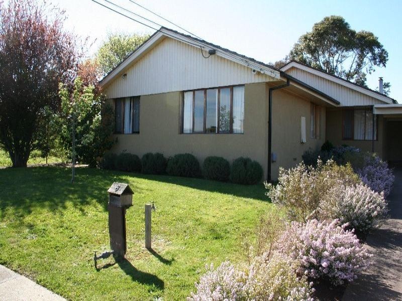 8 Craigmore Avenue, Mentone VIC 3194