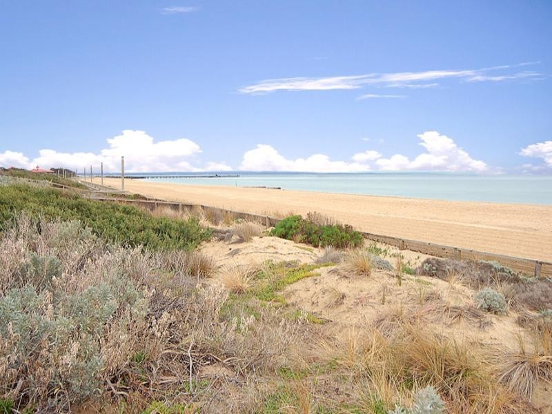 1/20 Bay Street, Mordialloc VIC 3195