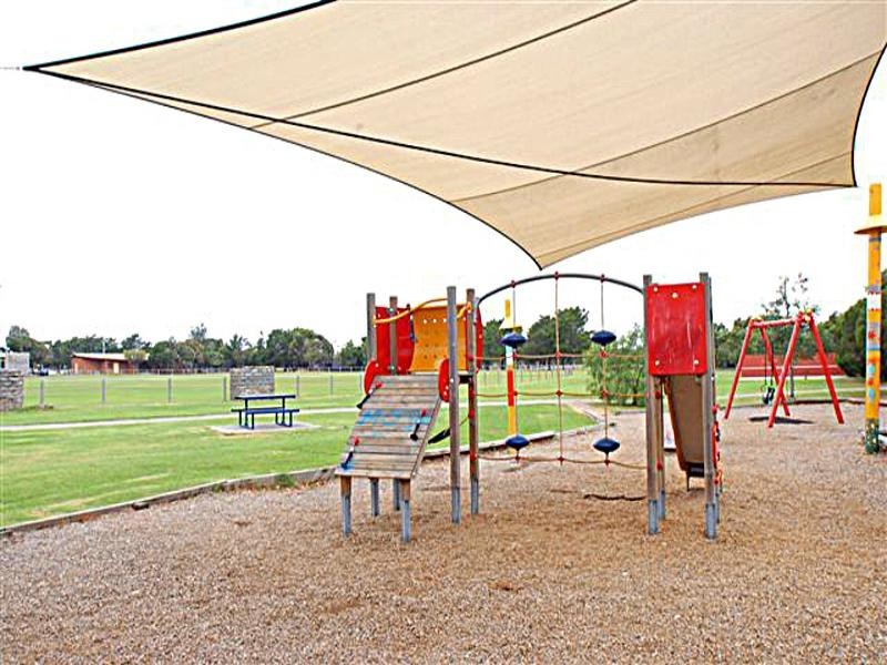 10 Dyson Road, Carrum VIC 3197