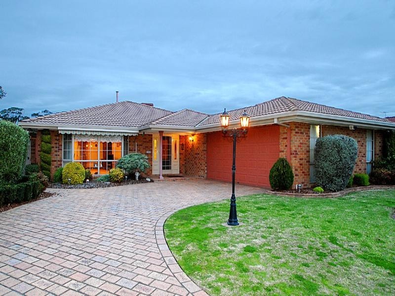 21 Higgins Close, Dingley Village VIC 3172