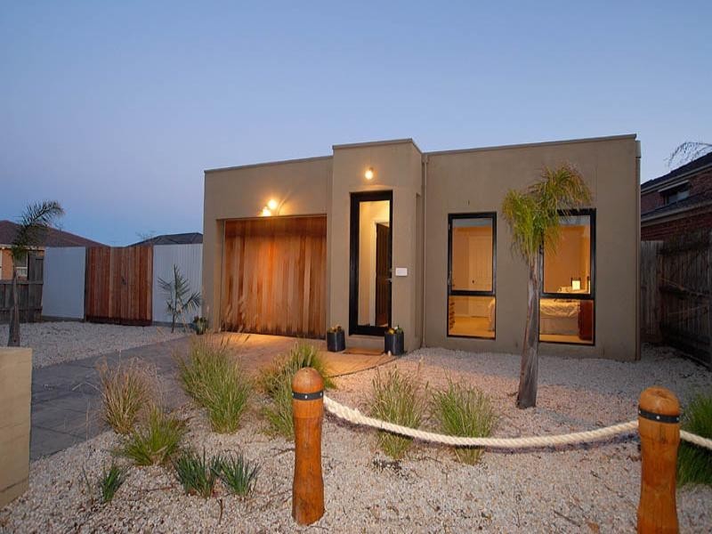 10 Black Knight Street, Mordialloc VIC 3195