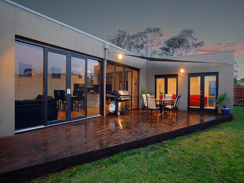 10 Black Knight Street, Mordialloc VIC 3195