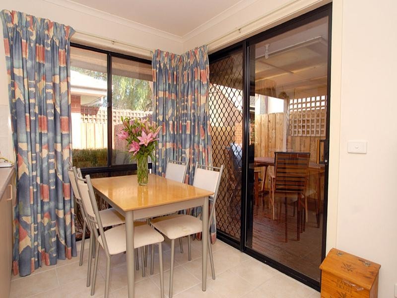 1/14 Fourth Avenue, Chelsea Heights VIC 3196