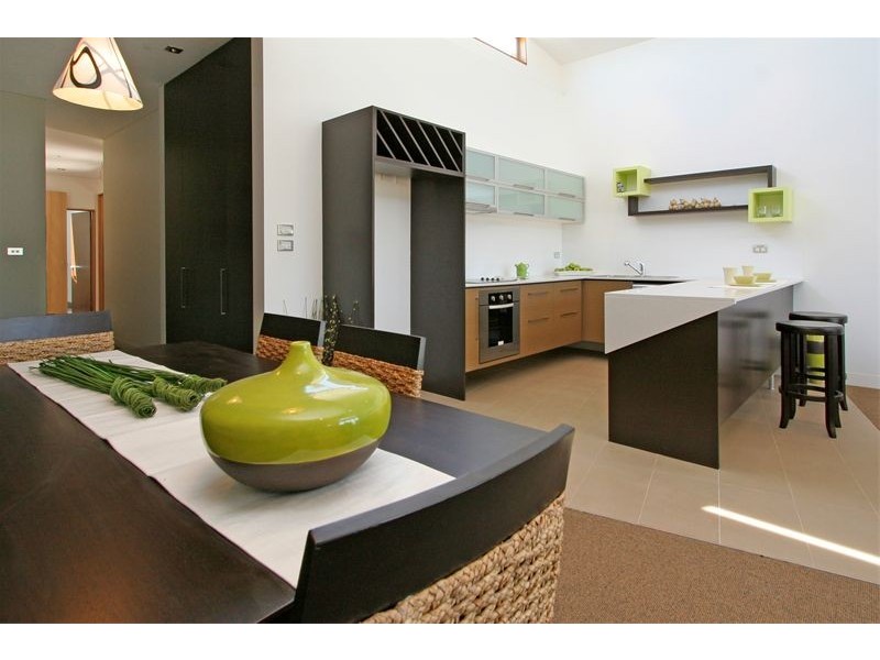 9/250 Charman Road, Cheltenham VIC 3192