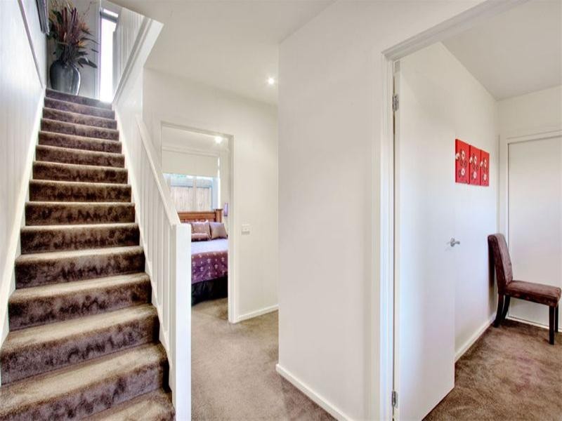 3/300 Como Parade West, Parkdale VIC 3195