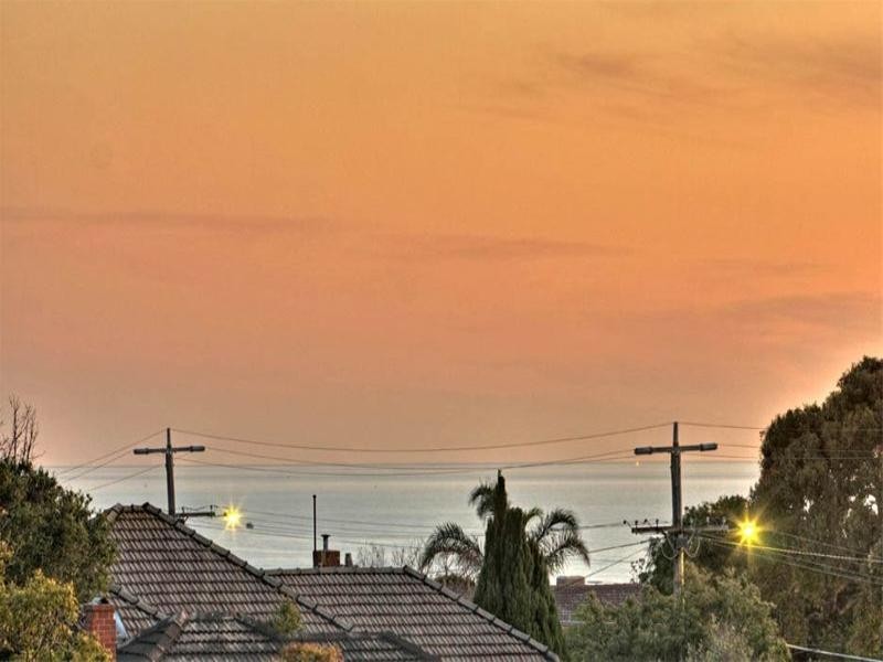 3/300 Como Parade West, Parkdale VIC 3195