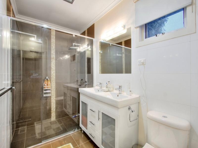 9 Seaton Drive, Dingley Village VIC 3172