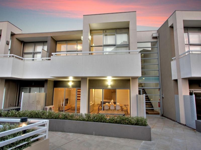 21/68 Gladesville Boulevard, Patterson Lakes VIC 3197