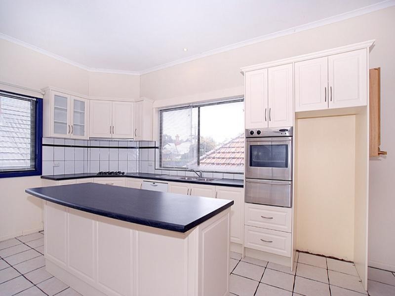 67 Orlando Street, Hampton VIC 3188