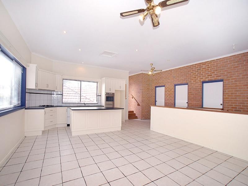 67 Orlando Street, Hampton VIC 3188