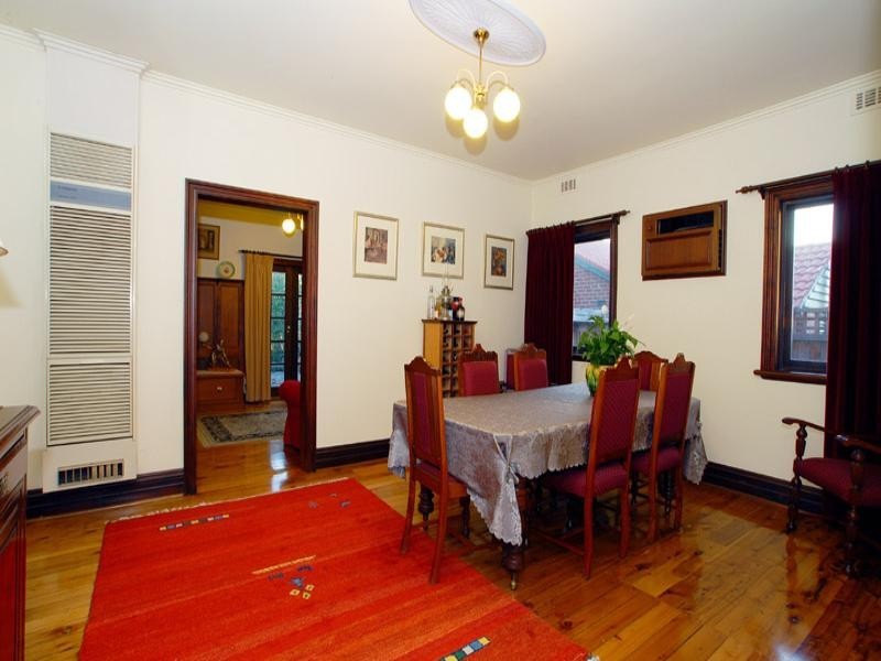 49 Highett Road, Hampton VIC 3188