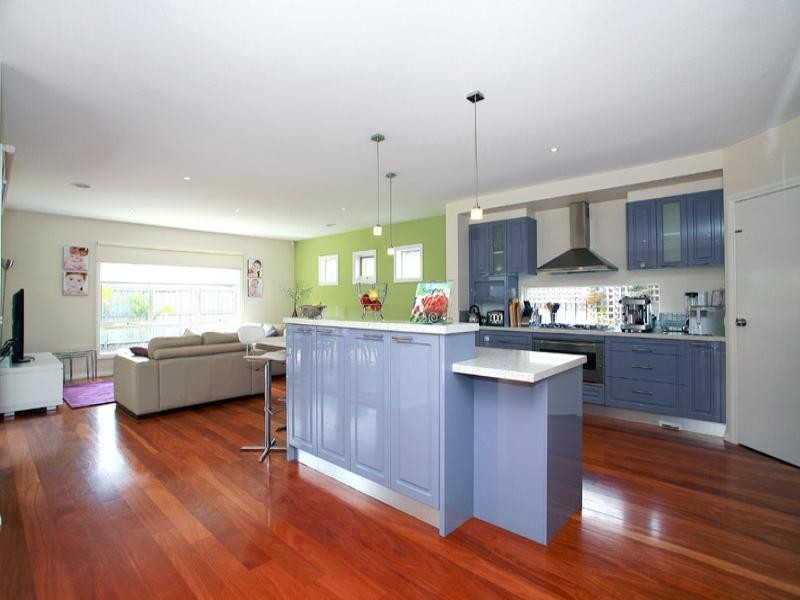49 Macquarie Circle, Waterways VIC 3195