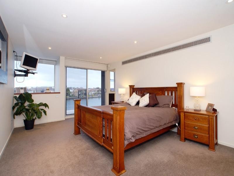 15 Admirals Quay, Patterson Lakes VIC 3197