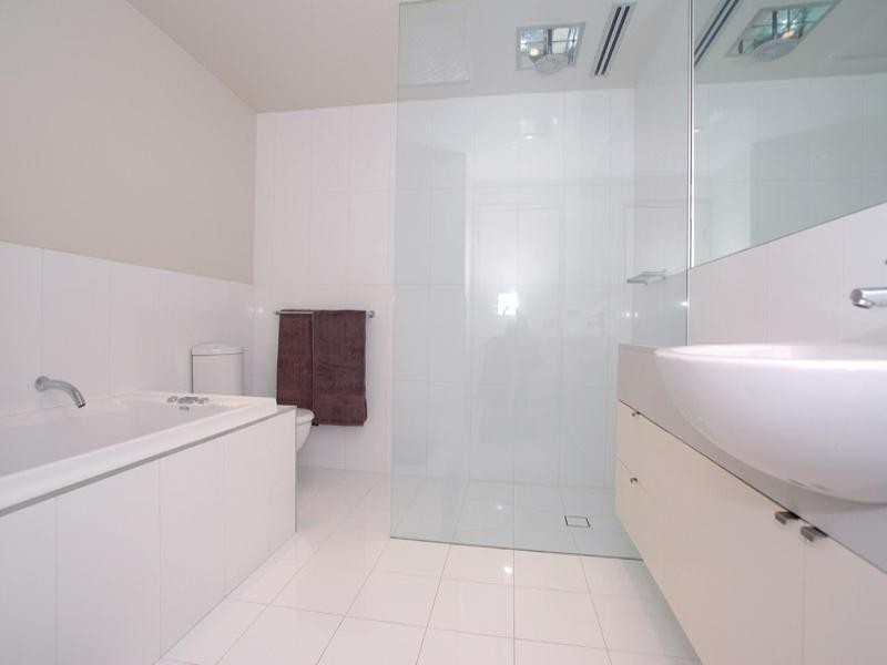 15 Admirals Quay, Patterson Lakes VIC 3197