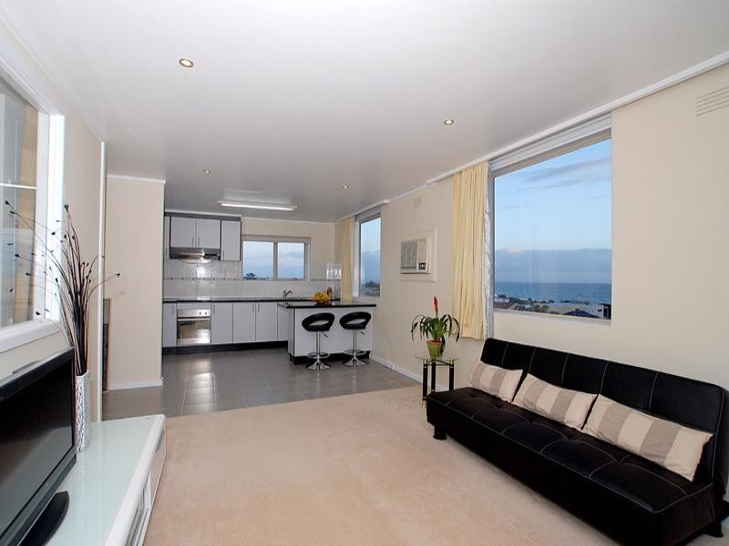 8/18 John Street, Mordialloc VIC 3195