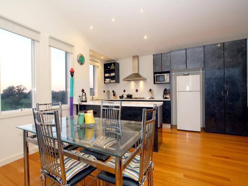 36 Hallmark Road, Mordialloc VIC 3195