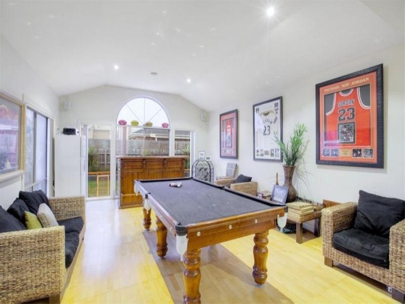 10 Jacqueline Drive, Aspendale Gardens VIC 3195