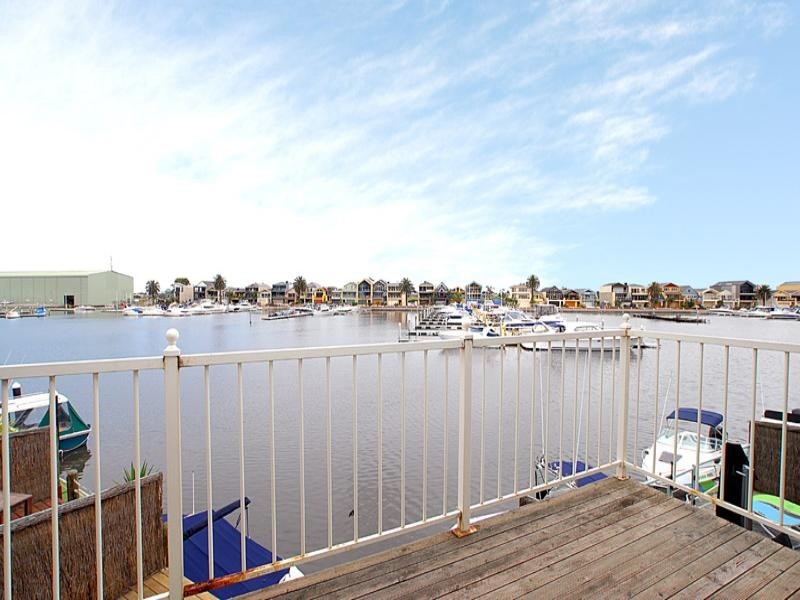 27 Scarborough Drive, Patterson Lakes VIC 3197