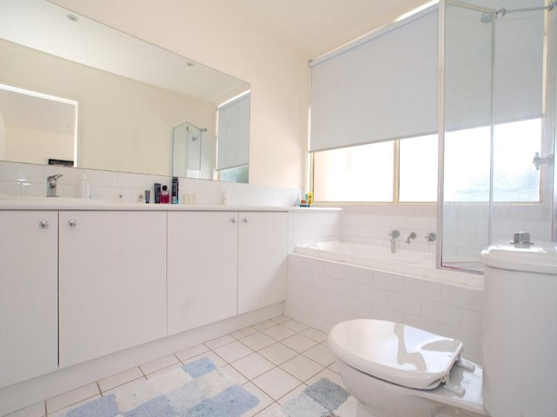 7/3 Manikato Avenue, Mordialloc VIC 3195