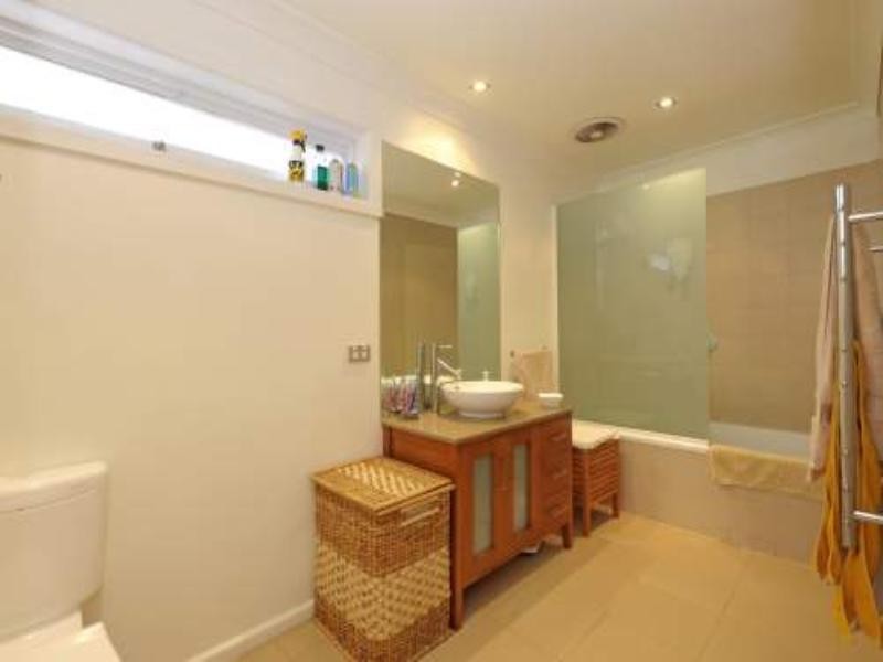5/8 Woods Avenue, Mordialloc VIC 3195