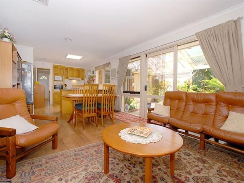 16 Langslow Road, Aspendale Gardens VIC 3195