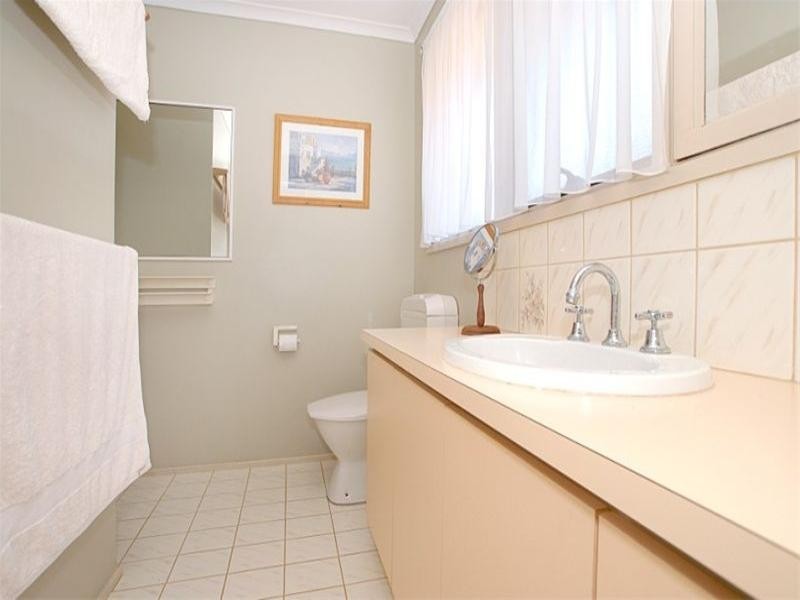 16 Langslow Road, Aspendale Gardens VIC 3195