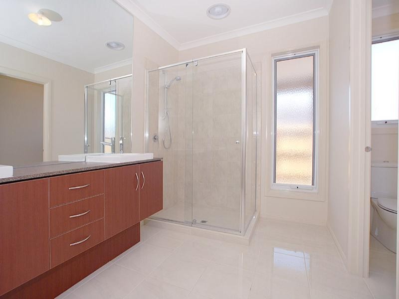 3 Buloke Lane, Waterways VIC 3195