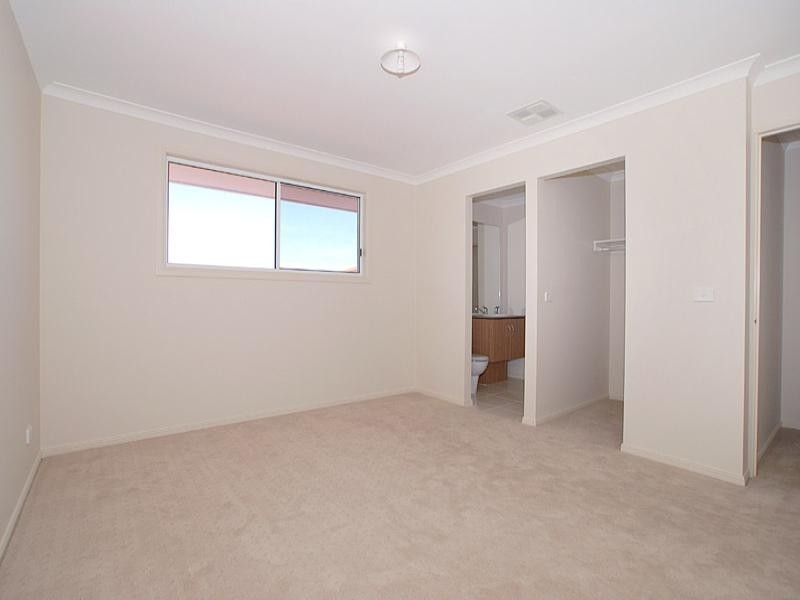 3 Buloke Lane, Waterways VIC 3195