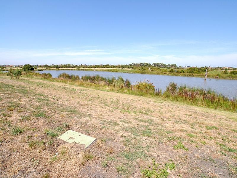 3 Buloke Lane, Waterways VIC 3195