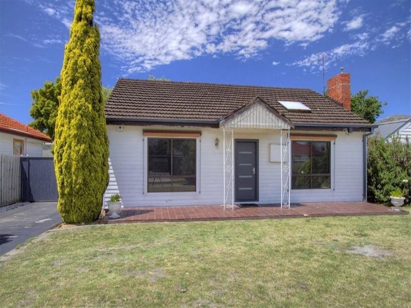 19 Scarlet Street, Mordialloc VIC 3195