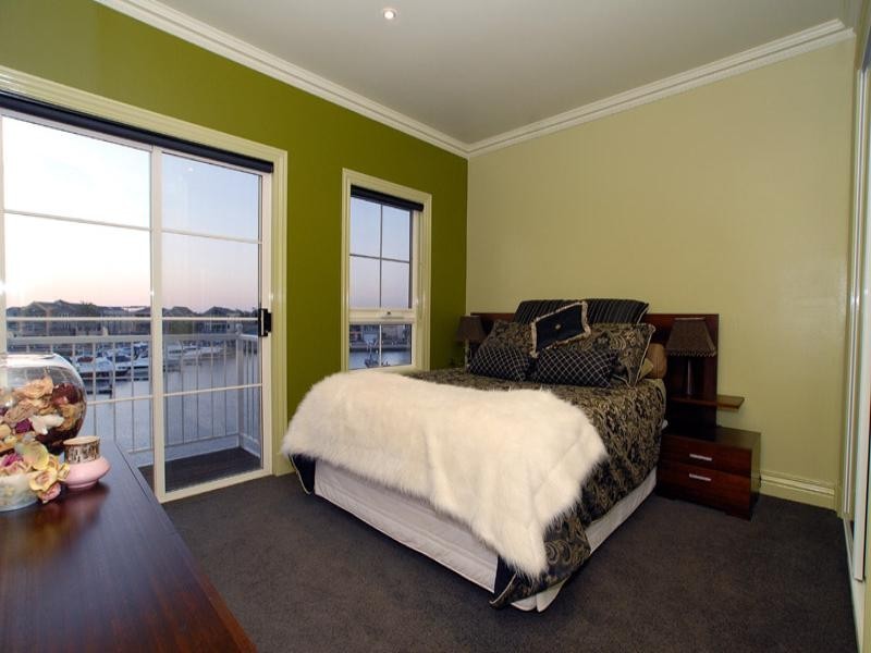 7 Scarborough Drive, Patterson Lakes VIC 3197