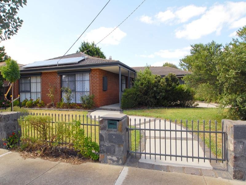 7 Sutherland Avenue, Aspendale Gardens VIC 3195
