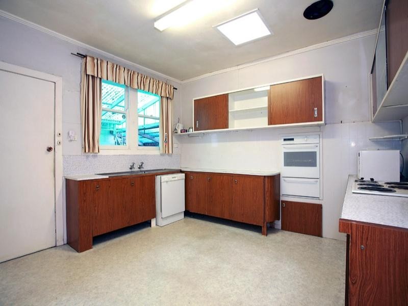 32 Warren Road, Mordialloc VIC 3195