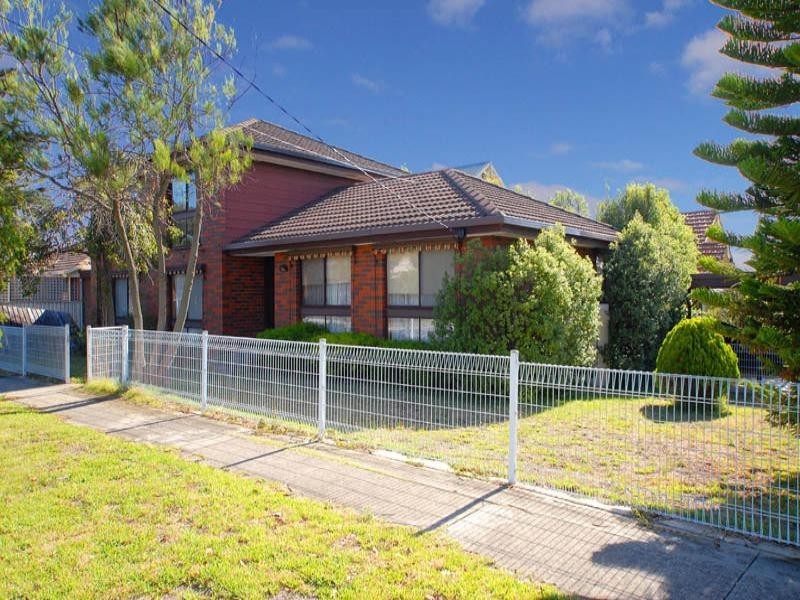17 Ashmore Avenue, Mordialloc VIC 3195