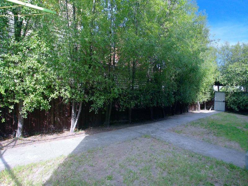 17 Ashmore Avenue, Mordialloc VIC 3195